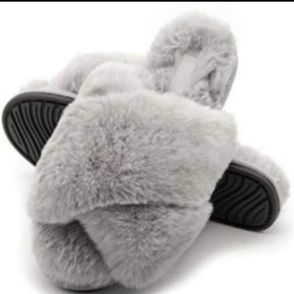 New Plush Gray criss cross open toe faux fur bunny slipper slides